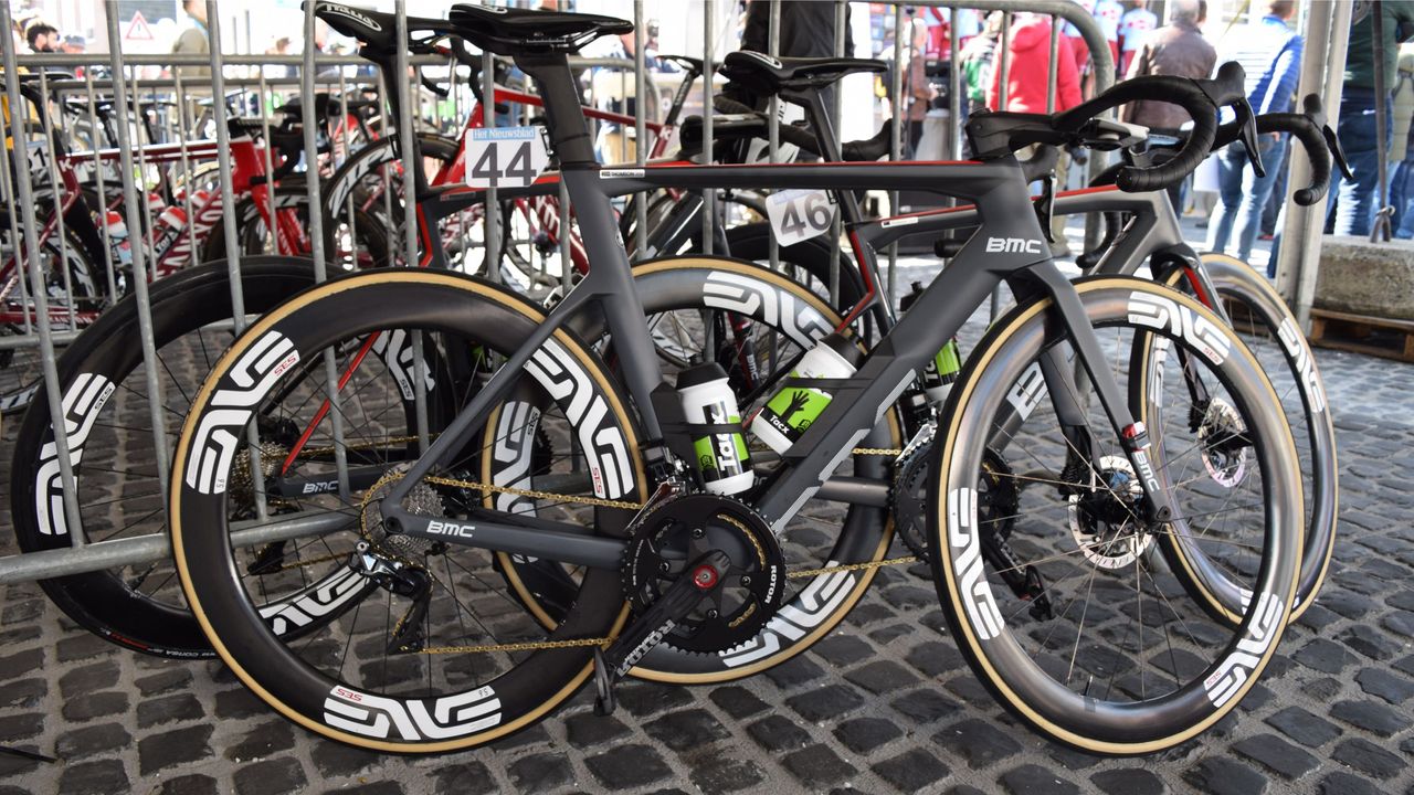 Jay Thomson was one of the few Dimension Data riders who opted to race on a BMC TMR over a Teammachine