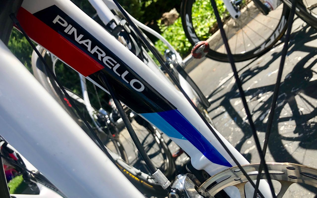 The Hagens Berman Axeon Pinarello Dogma F10 Disk have some nice paint detail on the inside of the forks