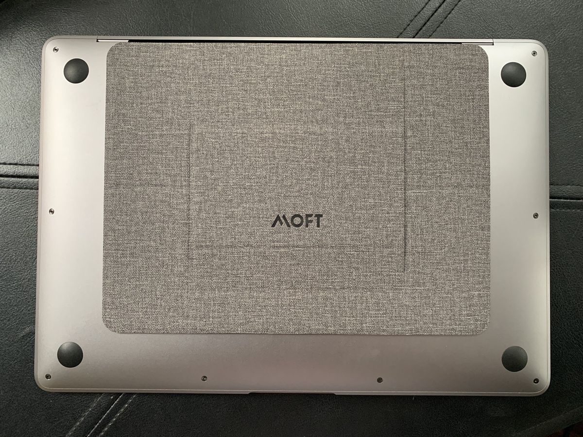 MOFT Invisible Laptop Stand flat on bottom