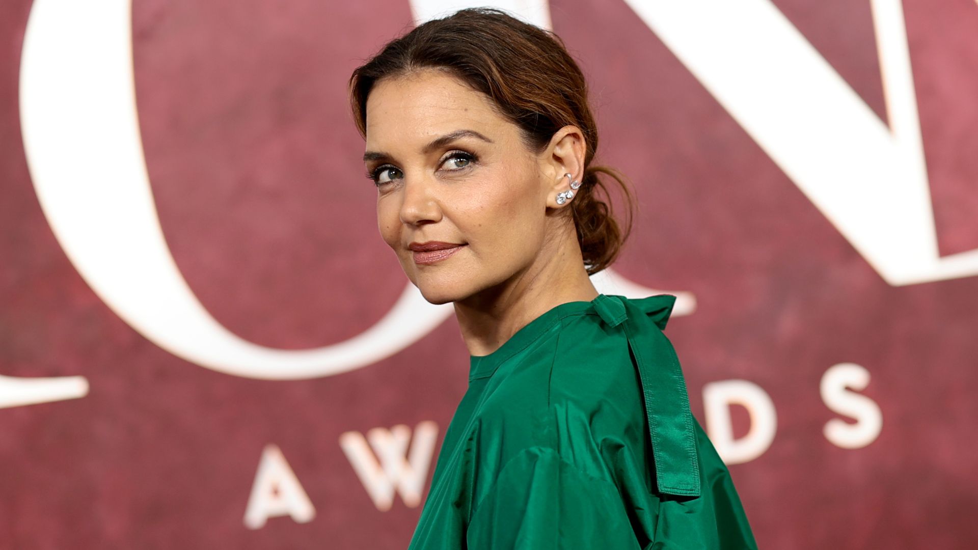 Katie Holmes shampoo
