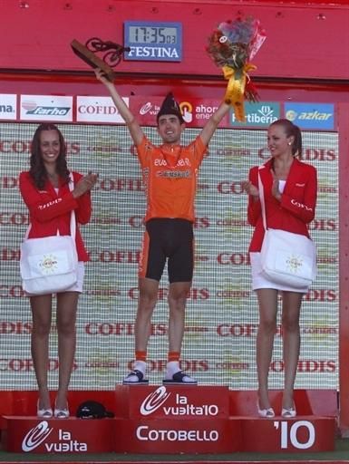 Mikel Nieve (Euskaltel-Euskadi) on the podium after winning stage 16 of the 2010 Vuelta a Espana
