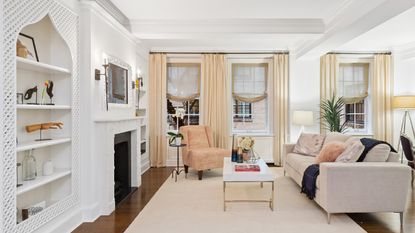 Amanda Seyfried&#039;s living room in her Greenwich Village condo