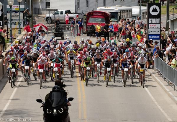 Elite Men start with a huge amount of climbing on lap one