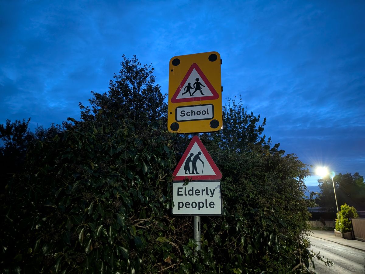 google pixel 9a vs google pixel 8a photo shootout - pixel 9a low light