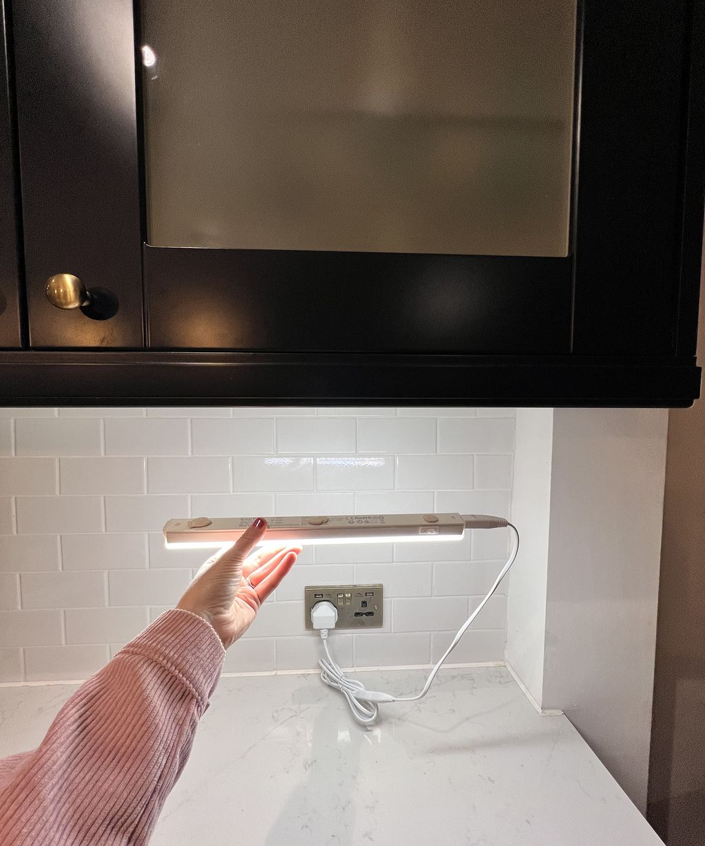 How to install LED under cabinet lighting in a kitchen | Real Homes
