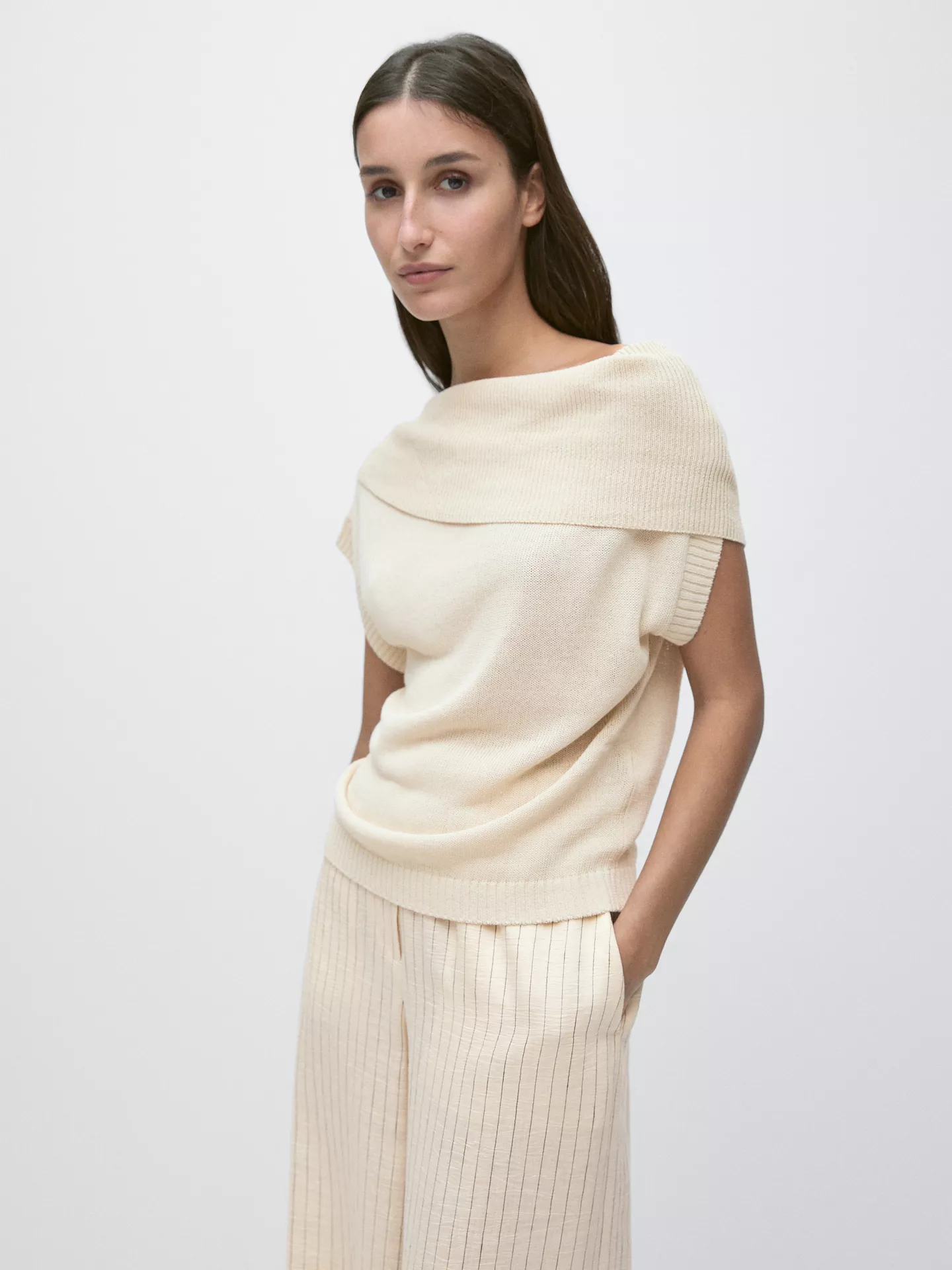 massimodutti, Knit sweater with low-cut back