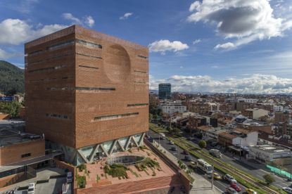 Expansion Of The University Hospital Of The Santa Fe De Bogota Foundation