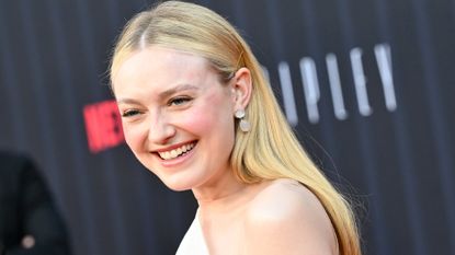 Dakota Fanning Says This Extremely Famous Former Co-Star Has Given Her ...