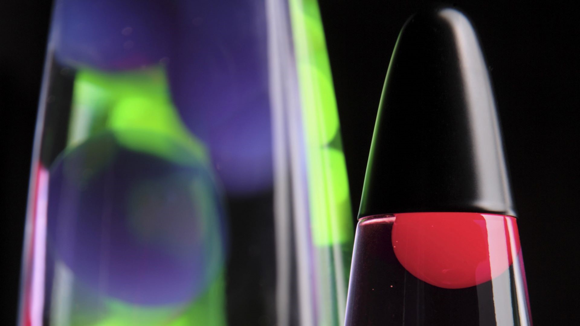 Make an Easy and Fun Glow in the Dark Lava Lamp