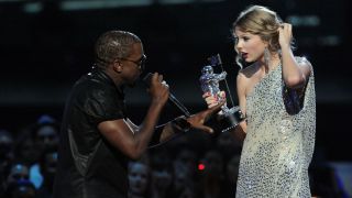 2009 Video Music Awards Kanye and Taylor Swift