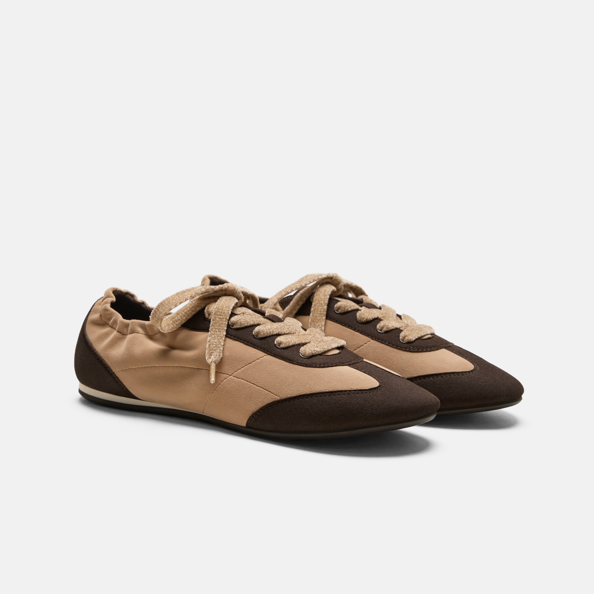 Round-Toe Jogger Sneakerina (yancy) - Uk Size 2.5