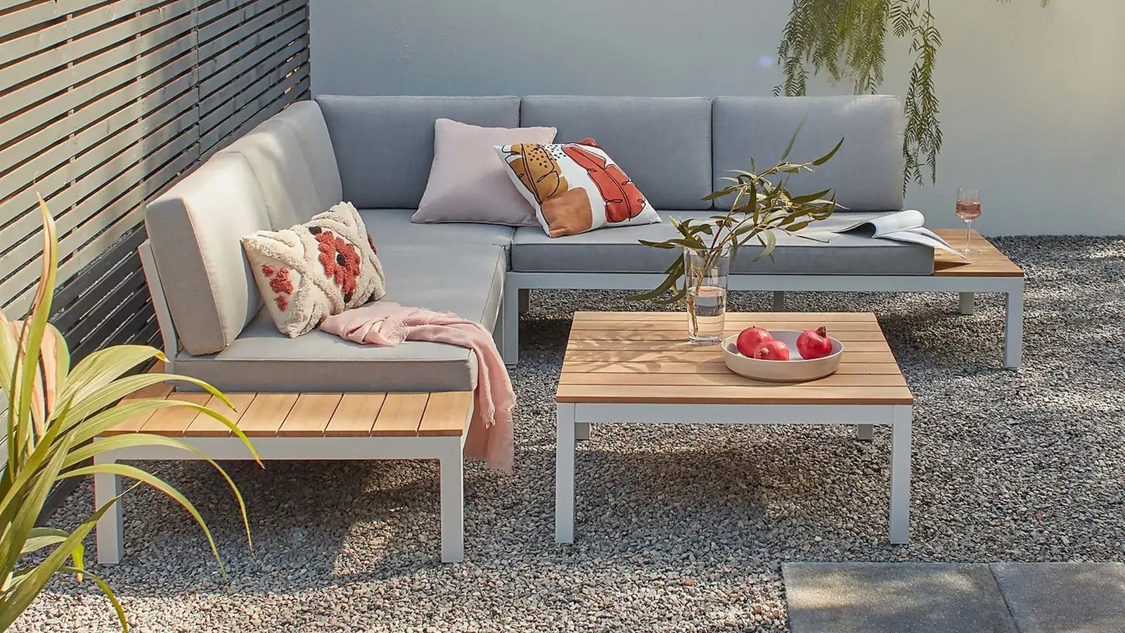 Garden furniture deals big savings on outdoor furniture Gardeningetc