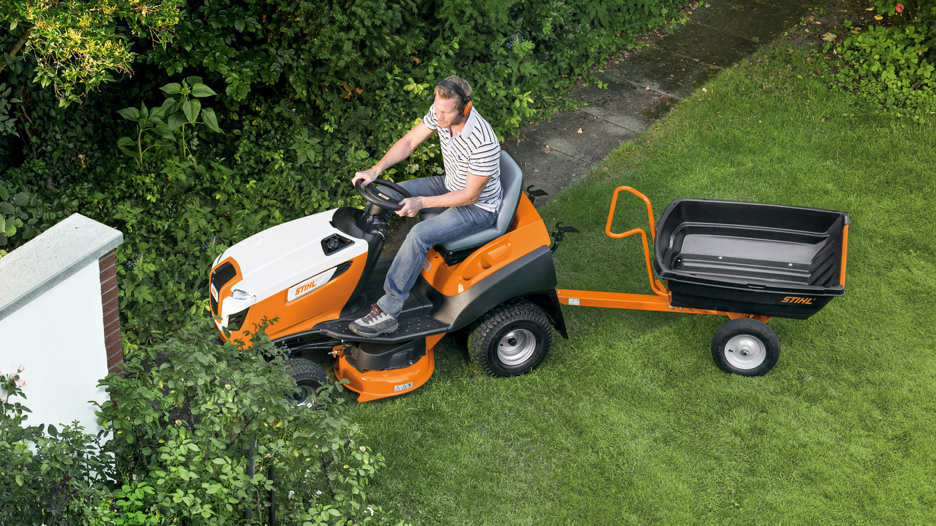 Best Ride On Lawn Mower 2020 Mini Tractors Built For Levelling