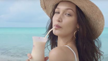 Bella Hadid apologized for Fyre Festival