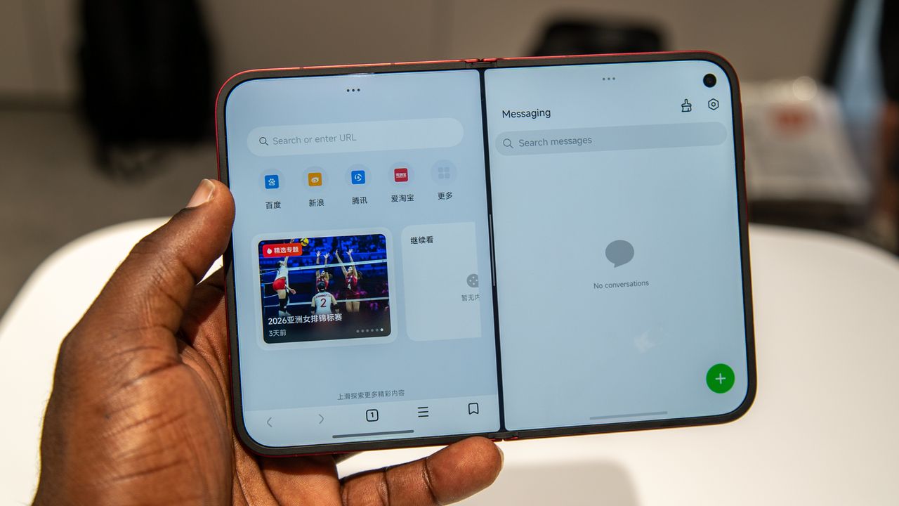 The Xiaomi 18 Fold split screen apps