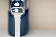tap water, sink, running water