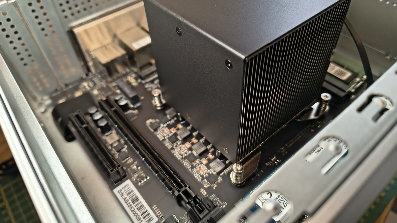 ZimaCube 2 Personal Cloud NAS