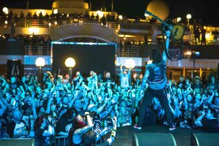 monsters of rock cruise 2015