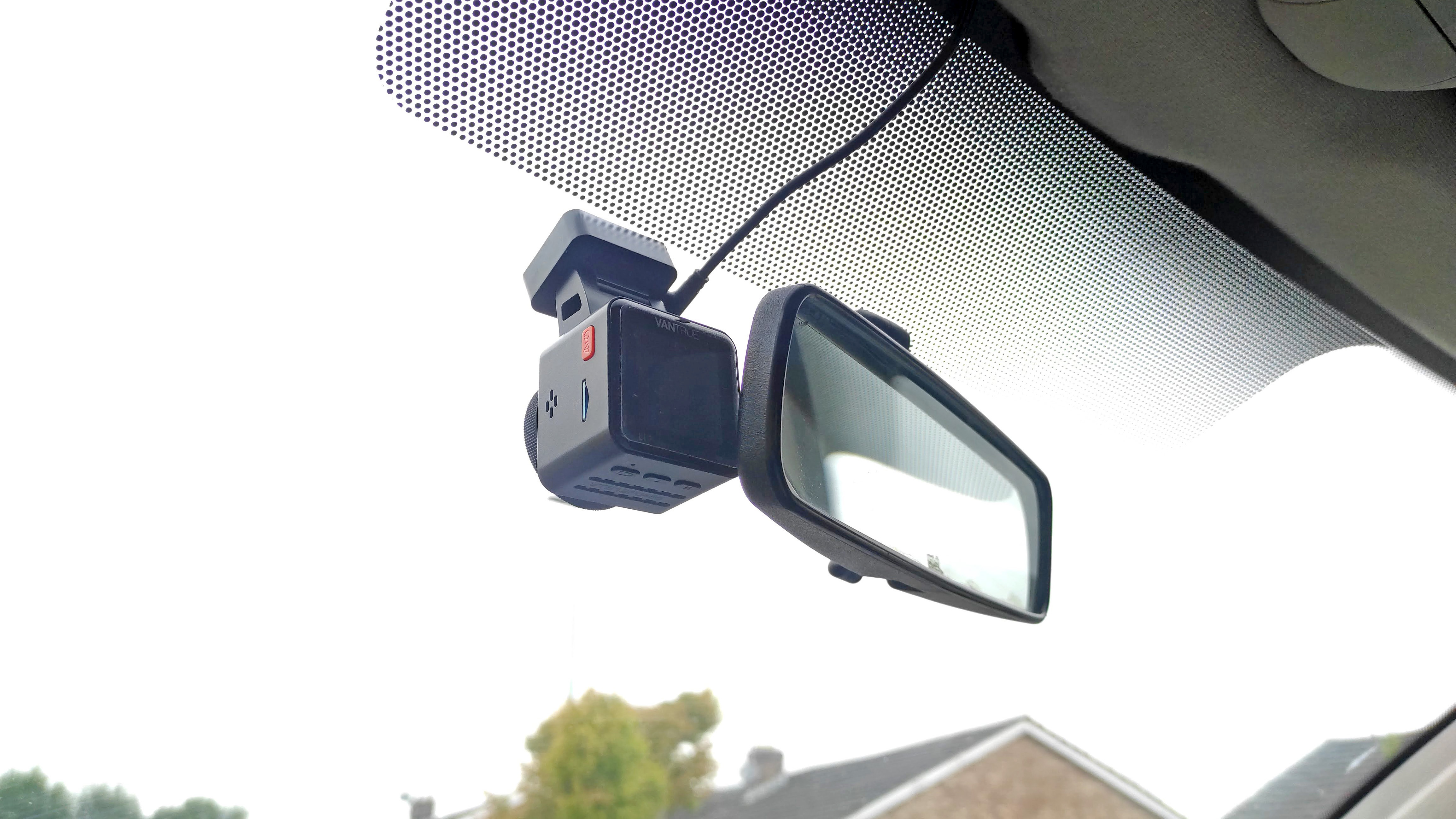 How to install a dashcam in your car