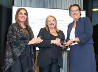 Marie-Louise Coleiro Preca, President of Malta presents the Space Peace Prize to UNOOSA and Simonetta Di Pippo, Director UN Office for Outer Space Affairs, which was awarded by Space Trust on Sept. 26, 2018 for work dedicated to international cooperation in outer space affairs, space exploration and to the peaceful application of space science and technology on Earth.