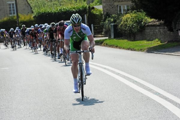 Martyn Irvine of Ireland was very agressive in the early stages.