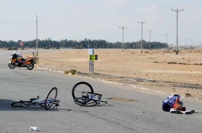 Strong winds at the Tour of Qatar lead to a number of heavy crashes. This one involved Jens Debusschere