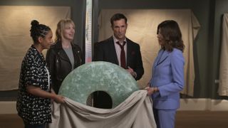 Aleyse Shannon, Beth Riesgraf, Noah Wyle and Gina Bellman in Leverage: Redemption