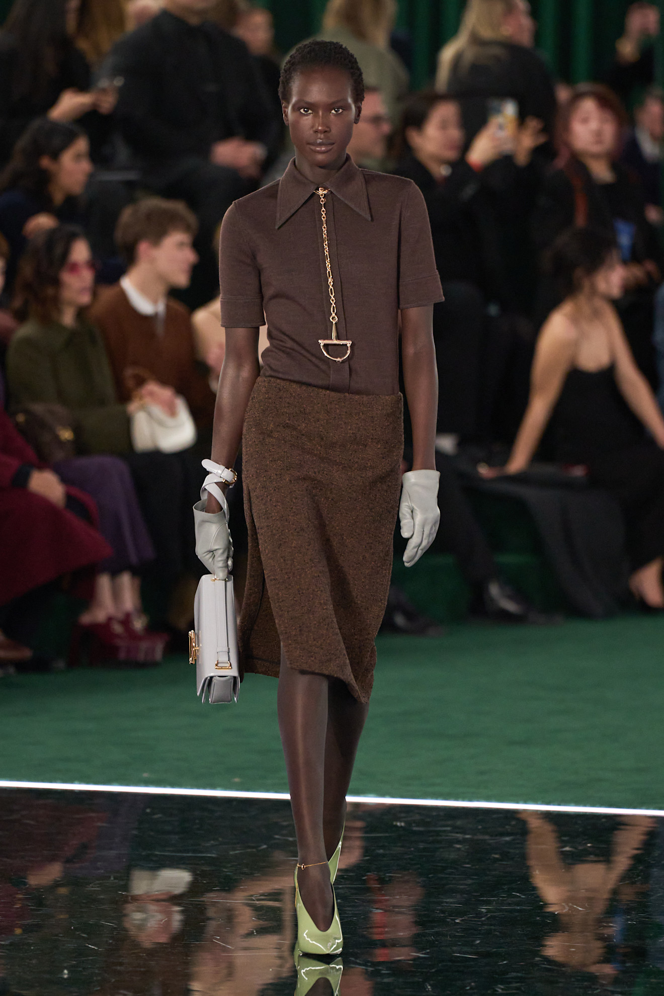 WINTER 2025 SKIRT TRENDS: KNITTED SKIRTS AT GUCCI