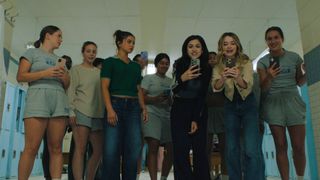 the 'plug it up' bathroom scene in Carrie White in Carrie TV show