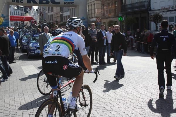 Thor Hushovd (Garmin-Cervelo) rides to the start.