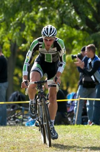 Jeremy Powers (CyclocrossWorld/Cannondale) continued his successful weekend with another victory.