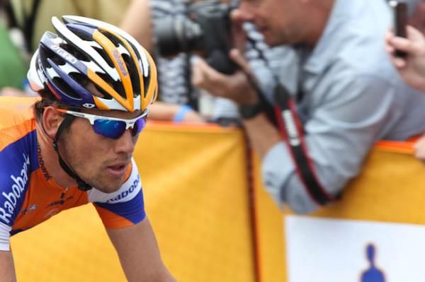Rabobank puts on a show in Thousand Oaks.