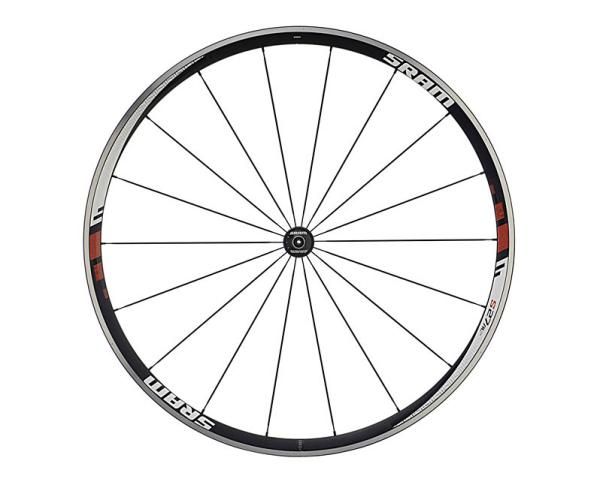 The S27 AL Comp is the introduction to the S series. It benefits from oversize hubs in the front and rear, but gives up weight to its siblings through its spokes and rim.