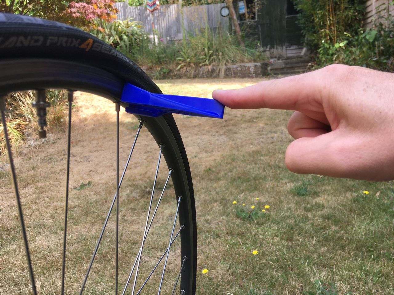 Rehook Tyre Glider