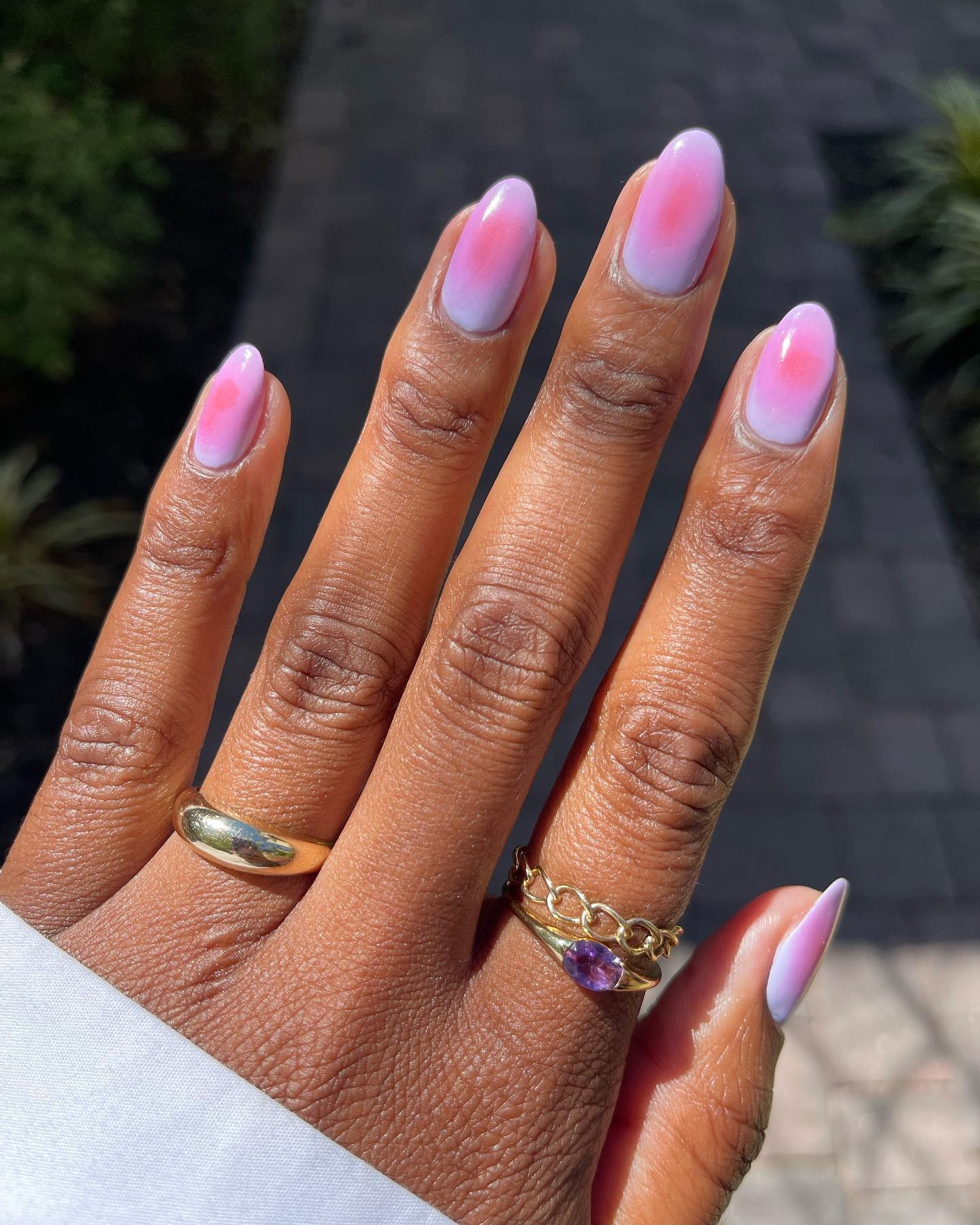 Purple aura nails.