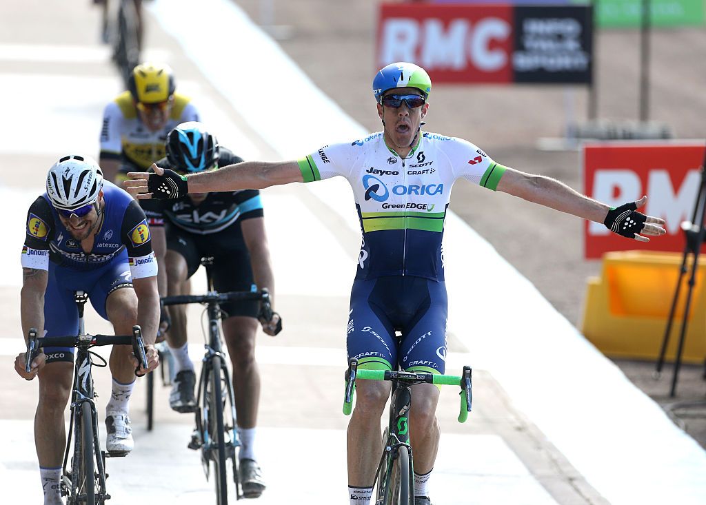 Mat Hayman wins Paris-Roubaix