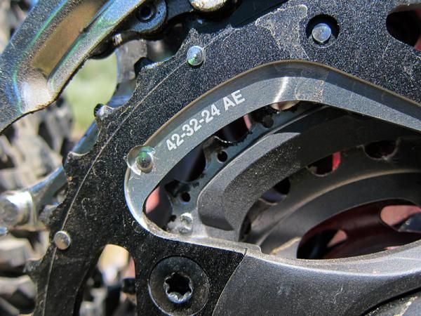 Shimano's Dyna-Sys concept uses more closely spaced chainring ratios that require fewer "recovery shifts" out back.