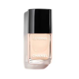 Chanel Le Vernis in shade White Silk