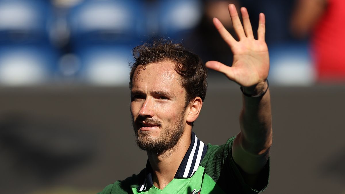 Daniil Medvedev celebrates at the Australia Open 2024 ahead of the Medvedev vs Zverev live stream