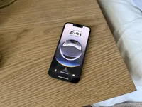 Apple iPhone 16e