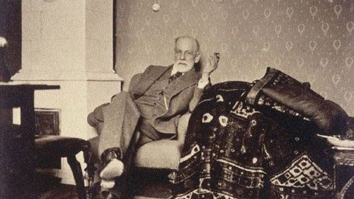 Sigmund Freud reclining