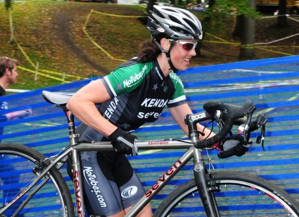 Mary McConneloug (Kenda-Seven-No Tubes) runing the barriers.