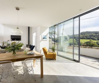 glass link extension with large sliding doors