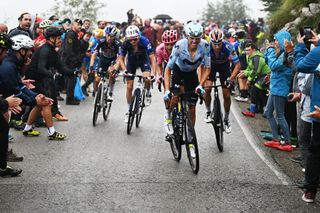 'Every day there is less to lose' – Enric Mas and Mikel Landa take race to Primož Roglič at Vuelta a España