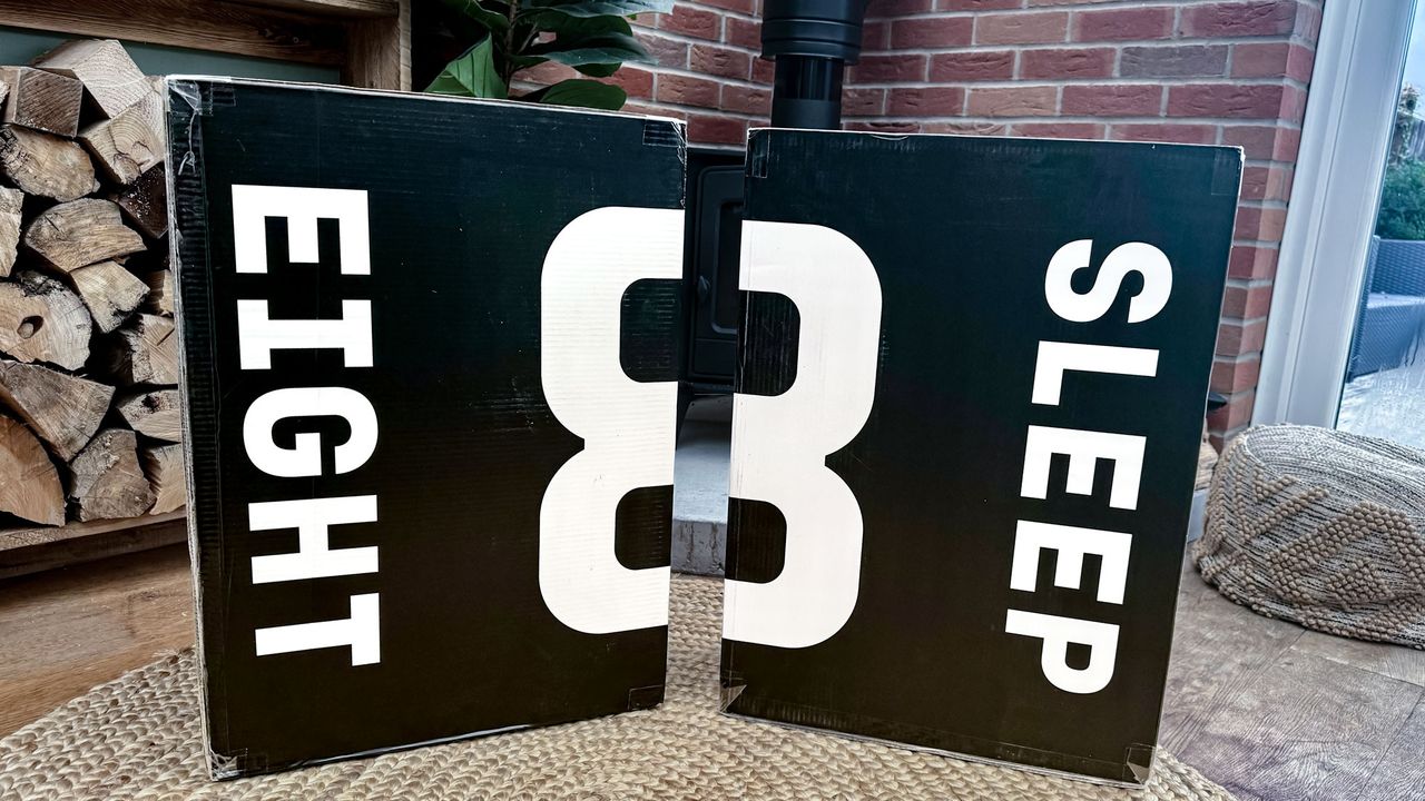 Eight Sleep Pod 4 in box