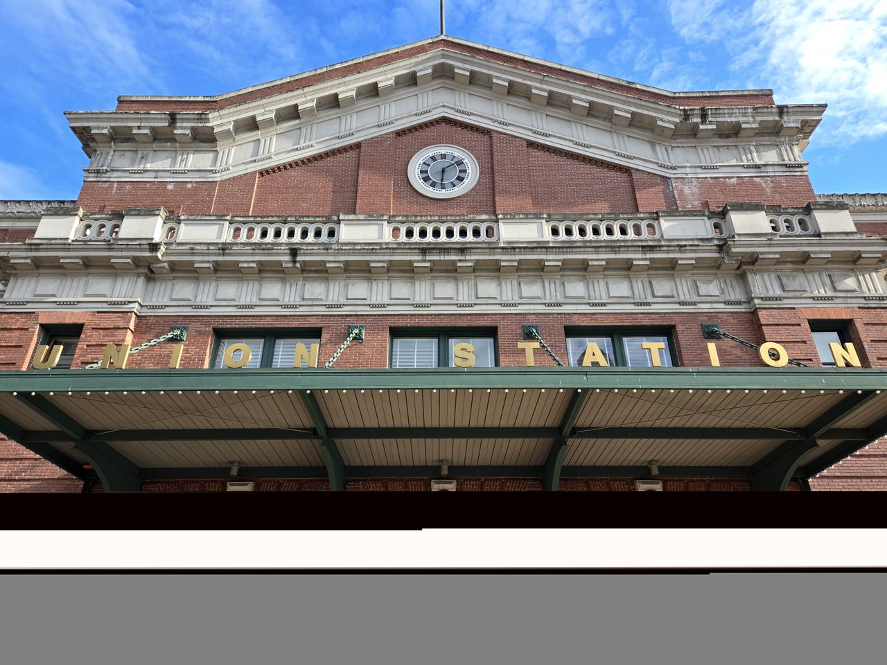 A building with a Union Station sign
