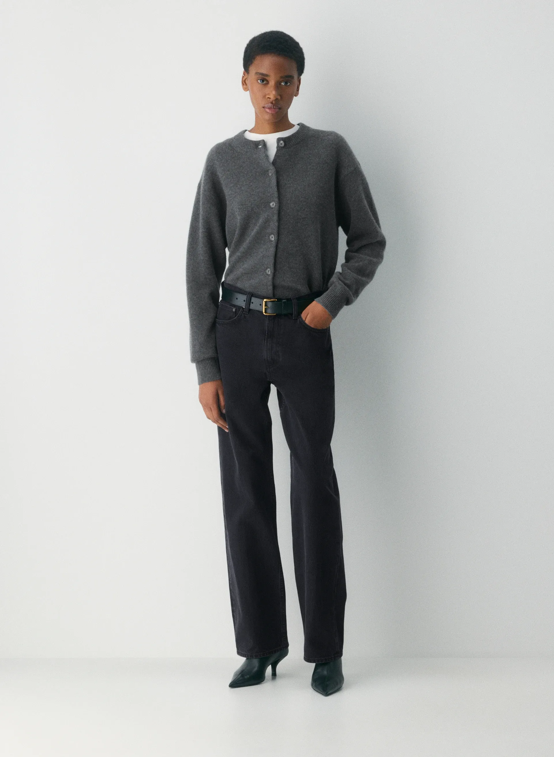 Essential Cashmere Relaxed Crew Cardigan