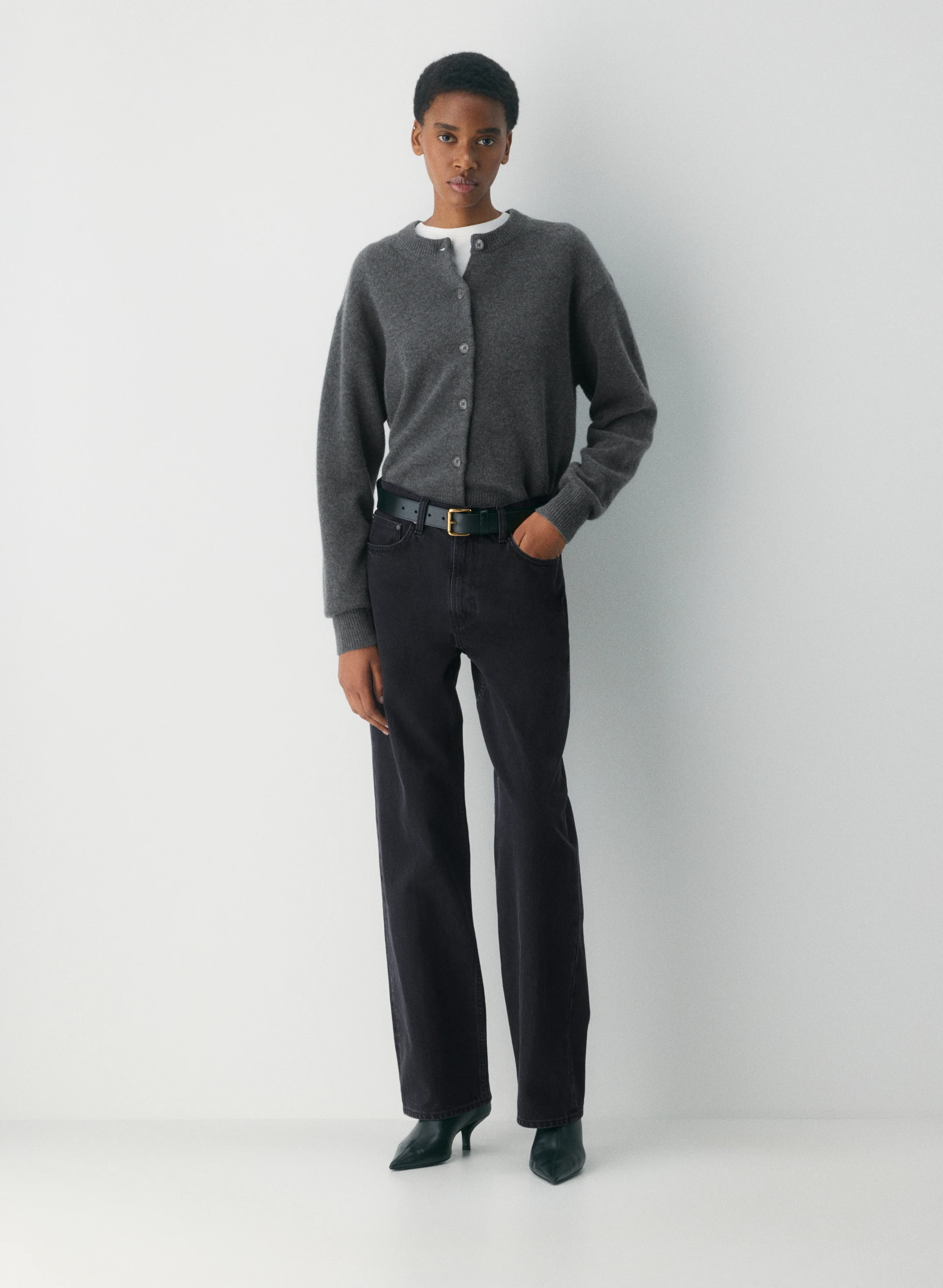 Essential Cashmere Relaxed Crew Cardigan