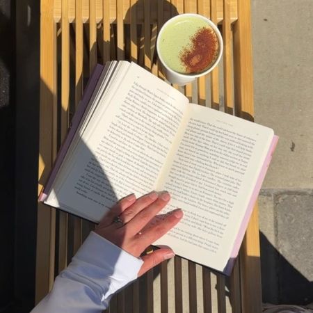Health freelancer Georgia taking herself on solo creative dates: reading, writing and running