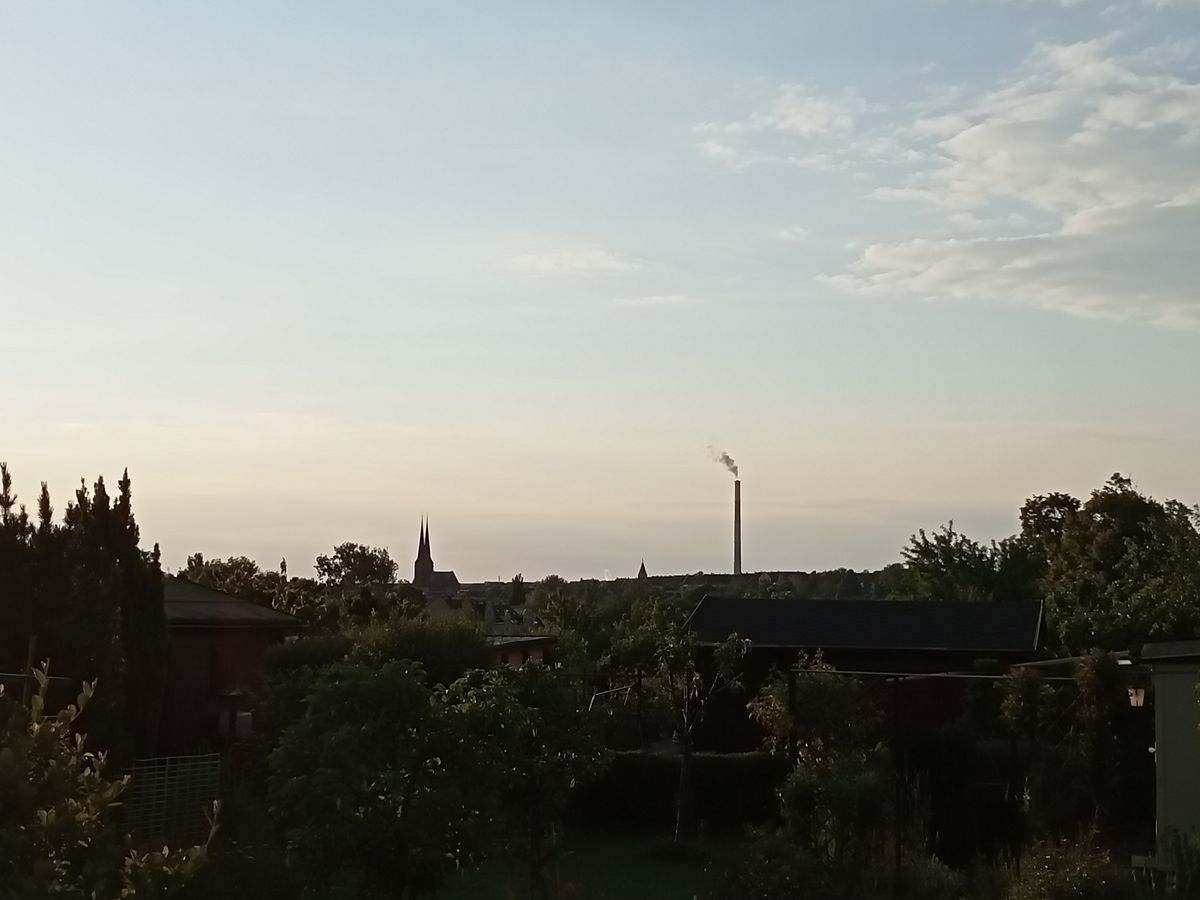 Der "Lulatsch", eines der Chemnitzer Wahrzeichen: 2x Zoom